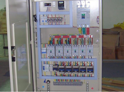 外電防護(hù)與配電箱_線路_開關(guān)_安全距離